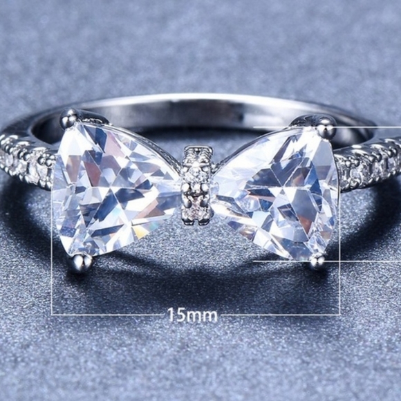 White sapphire 925 sterling silver bow ring size 7 - Picture 3 of 3